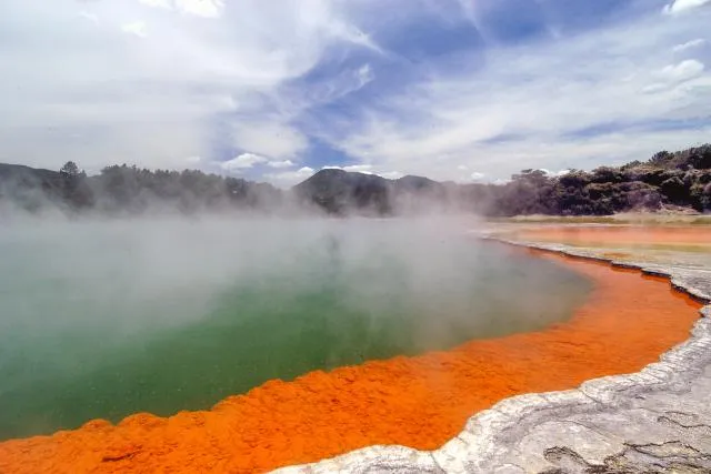 Der "Champagnerpool" im Wai-O-Tapu-Wonderland, Neuseeland