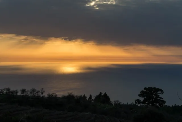 Sonnenuntergang im Wolkenmeer von La Palma