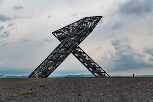 Das Saarpolygon in Ensdorf aus verschiedenen Perspektiven