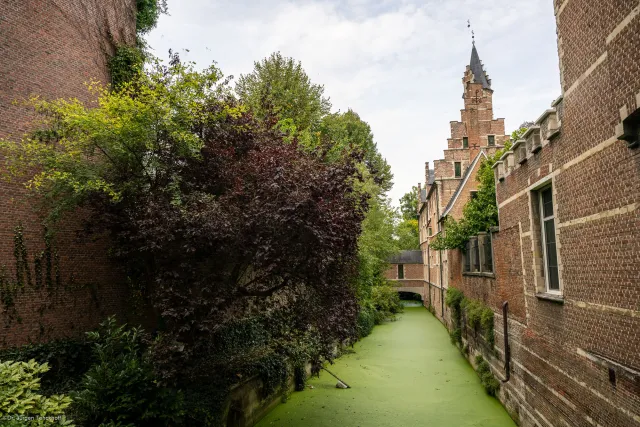 Picturesque canals and alleys