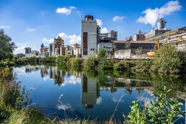 Industrial plants on the Somme